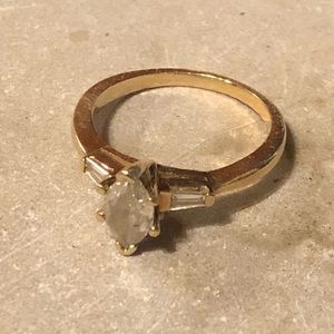 Gold diamond ring used